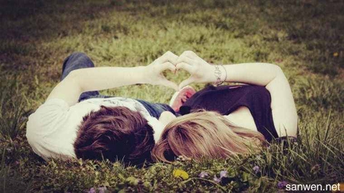 《思凡歌词情话短句》 平头的表白 
