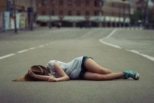 女人情感伤痛到极点说说