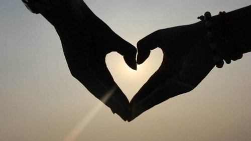 有关珍惜的句子_爱情小屋（比喻珍惜的伤感说说）
