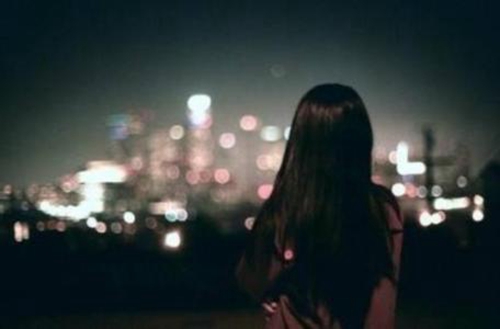 每天努力经典句子（哲理句子精辟简短犀利）